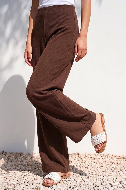 Image of Roman Womens Petite Wide Leg Stretch Trouser in Chocolate Size: 18 Chocolate Female 18