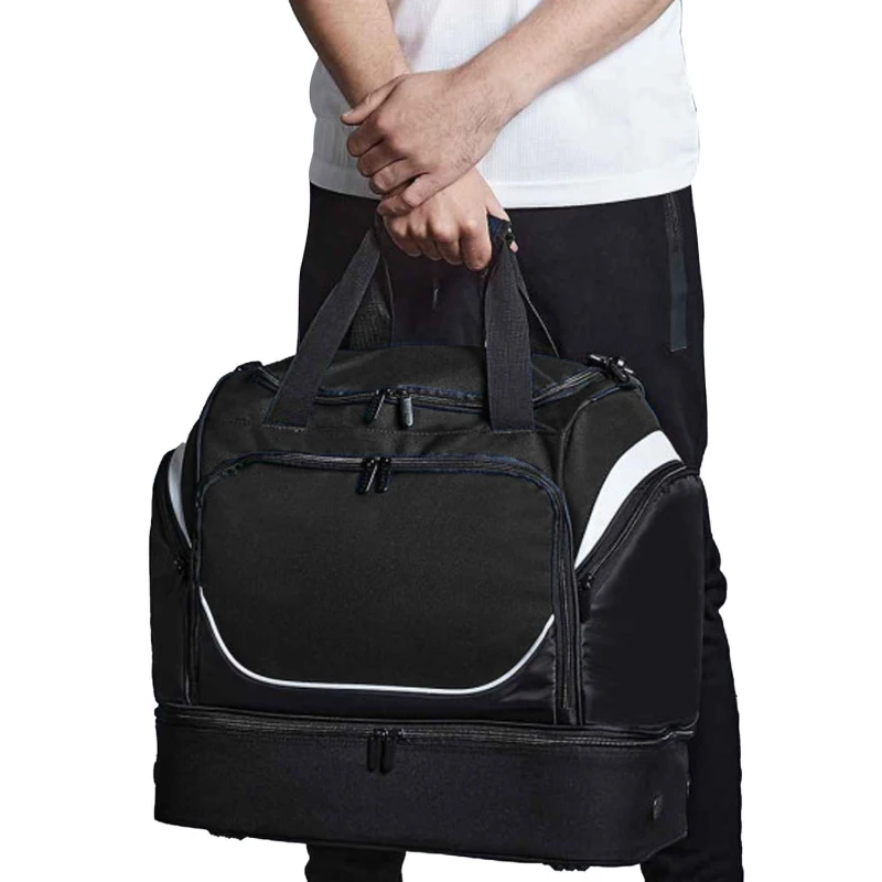 Image of Quadra Mens Pro Team Hardbase Holdall (40 Litres) in Black Male One Size