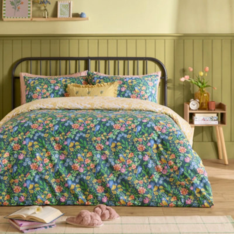 Image of Furn. Emerie Floral Reversible Duvet Cover Set, Single