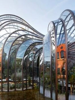 image of Virgin Experience Days The Bombay Sapphire Distillery Guided Tour With Gin Cocktail For Two In Whitchurch, Hampshire, Women