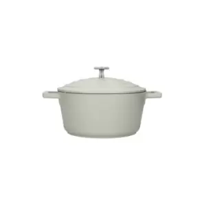 image of Cast Aluminium 2.5L Casserole Dish, Mint - Masterclass