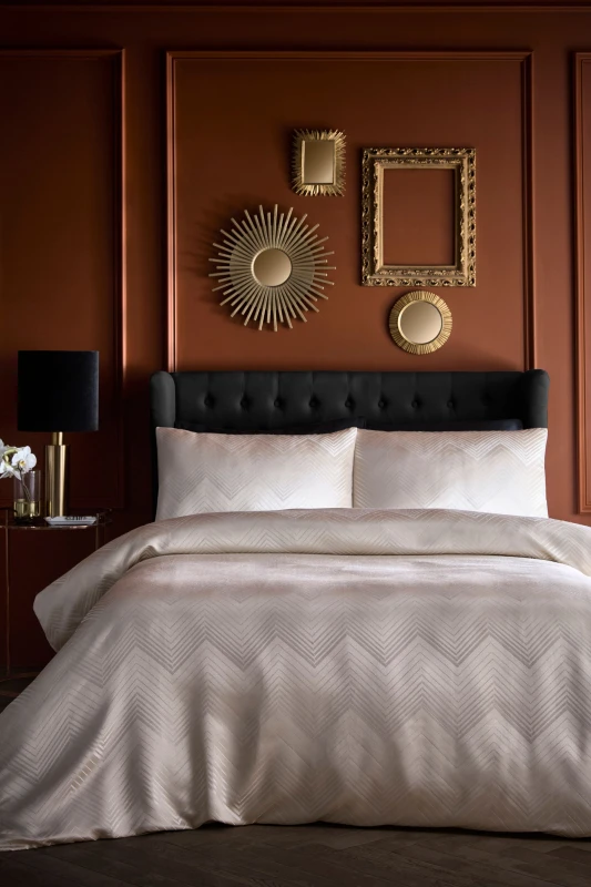Image of Laurence Llewelyn-Bowen 'Cocktail' Geometric Jacquard Duvet Cover Set in Ivory Size: Super King Ivory Unisex Super King