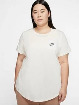 image of Nike Nsw Icon Clash T-Shirt (Curve) - Ivory