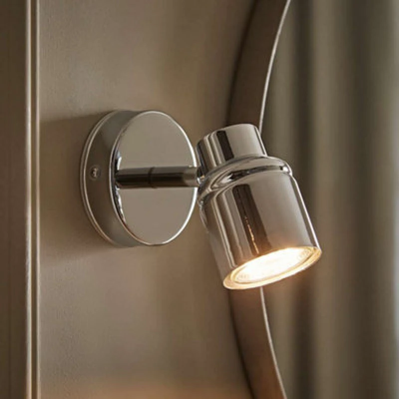 Image of ValueLights Benton Silver IP44 Wall Light Silver unisex