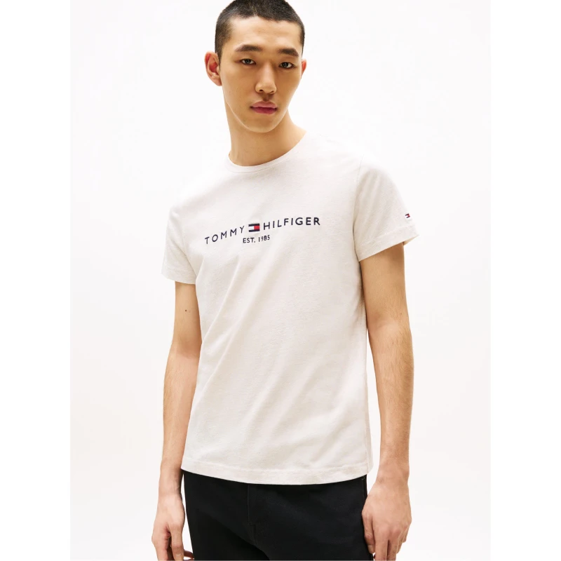 Image of Tommy Hilfiger Short-sleeved T-Shirt Oatmilk male S