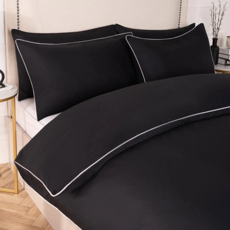 Image of OHS OHS Piped Edge Bedding Set Soft Duvet Cover with Pillowcase in Black Size: Double Black Double Unisex 5027434204359
