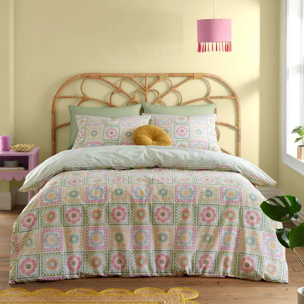 Image of Catherine Lansfield Crochet Print Green Duvet Cover and Pillowcase Set Green