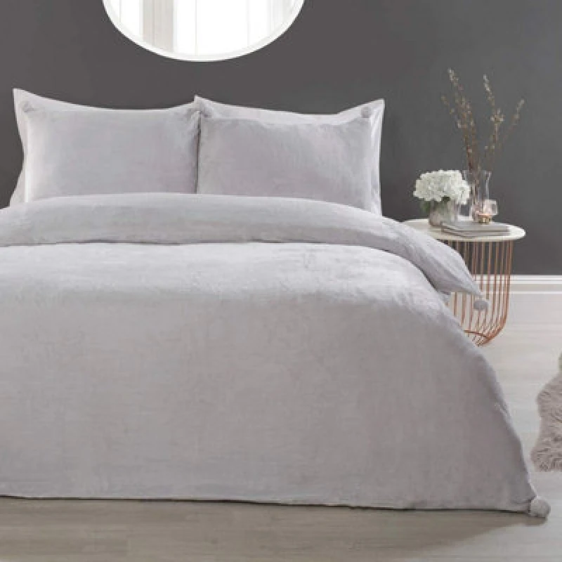 Image of Smart Living Smart Living Luxurious Pom Pom Fleece Duvet Cover with Pillowcases in Silver Size: Single Silver Single Unisex 5056242754312