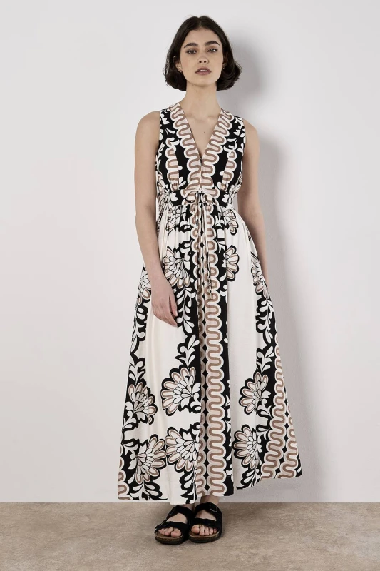 Image of Apricot Womens Floral Swirl Maxi Dress in White Size: 8 White Female 8
