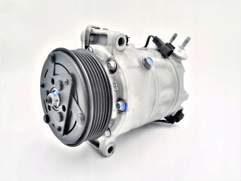 Image of VALEO 700868 Compressor, air conditioning NEW Original PART Compressor,air conditioning (2842)
