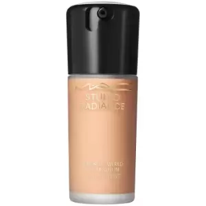 Image of MAC Studio Radiance Serum Powered Foundation 30ml (Various Shades) - NW25