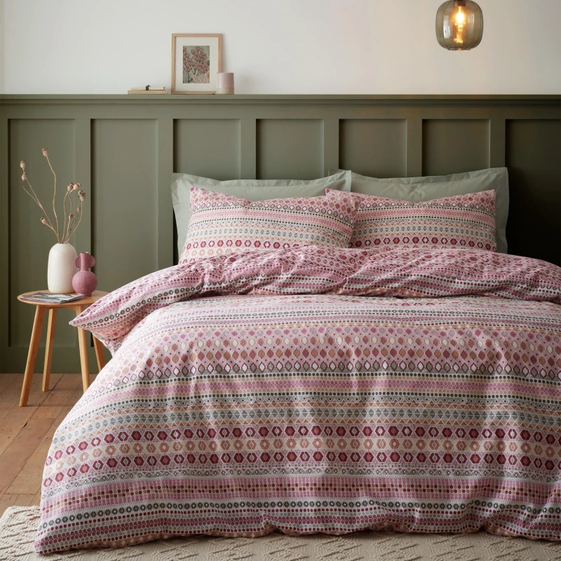 Image of Catherine Lansfield Fairisle 100% Brushed Cotton Duvet Cover and Pillowcase Set Red