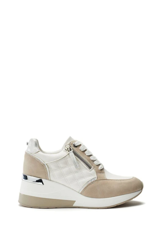 Image of Moda In Pelle Womens Carrley' Porvair Trainers in White Size: 6 White Female 6