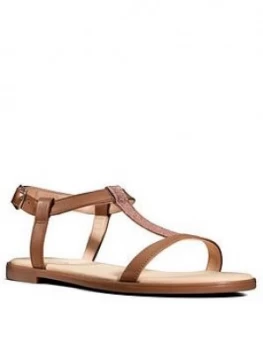 image of Clarks Bay Rosa Flat Sandal - Tan