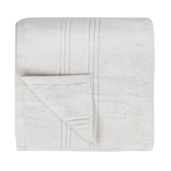 image of Victoria London Opulence Zero Twist Towels 600GSM Bath Towel White