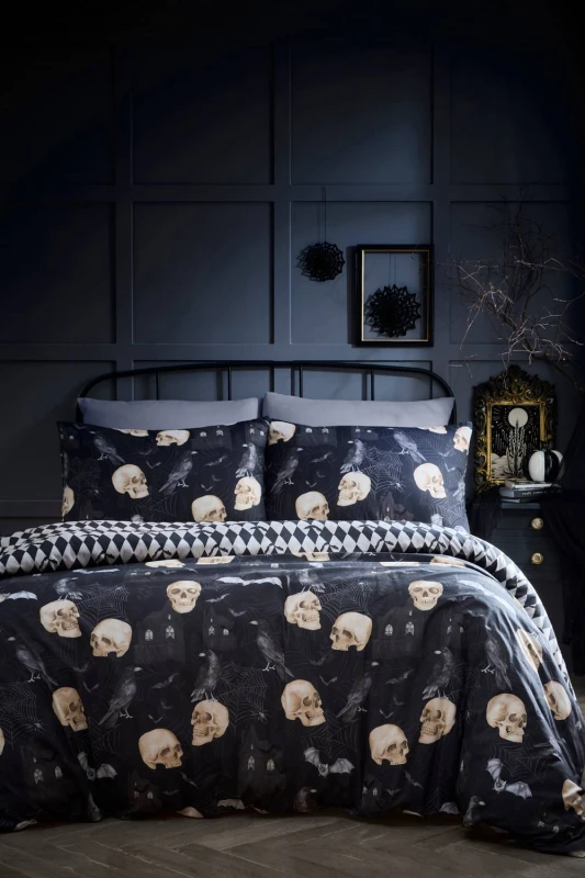 Image of Fusion 'Gothic Skulls' Halloween Inspired Duvet Cover Set in Black Size: Single Black Unisex Single