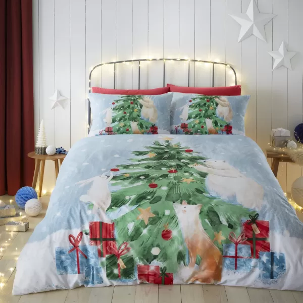 Image of Dunelm Fusion Green Winter Friends Duvet Cover & Pillowcase Set, Size: Single Green
