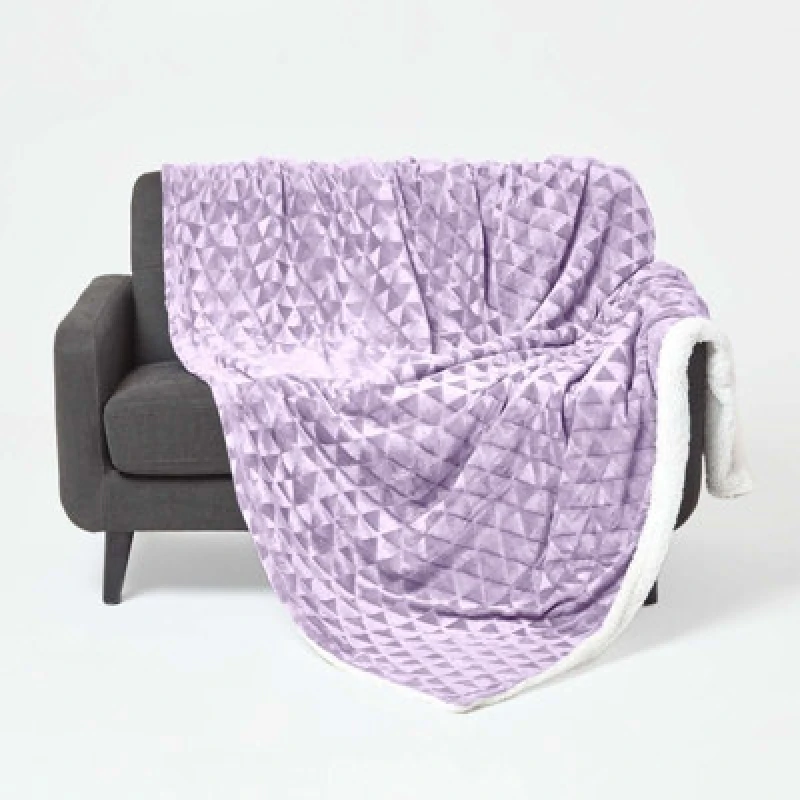 Image of Homescapes Geometric Triangle Velvet Throw Purple