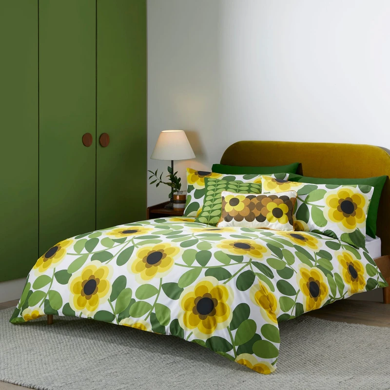 Image of Orla Kiely Giant Water Lily Duvet Set, Super King, Lemon Twist