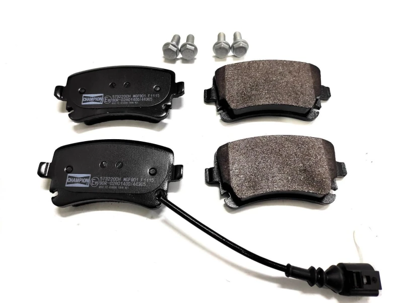 Image of Brake pad set CHAMPION 573220CH