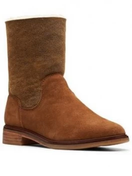 image of Clarks Clarkdale AX Calf Boot - Dark Tan Suede, Size 3, Women