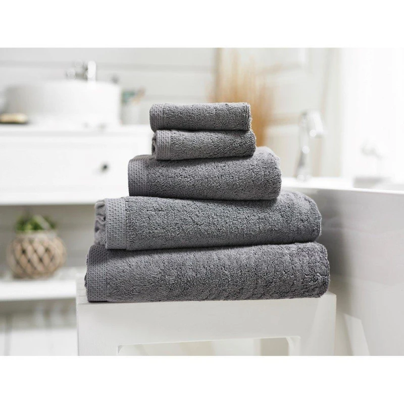 Image of The Lyndon Company The Lyndon Company Egyptian Spa 700gsm Cotton Towels in Charcoal Size: Face Towel Pair Charcoal Face Towel Pair Unisex 5054990091