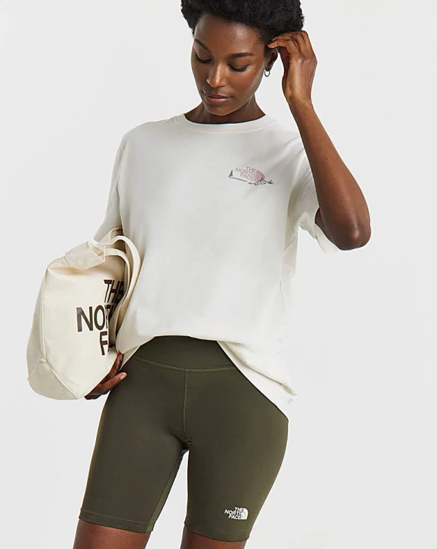 Image of The North Face The North Face Flex 8" Shorts Green - The North Face - Size: XL Green Female XL LN53704