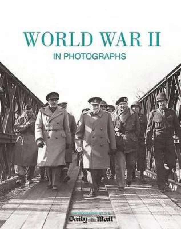 Image of World War Ii in Photographs by Robin Cross Hardback