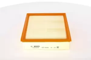 Image of Bosch Air filter F 026 400 555 Engine air filter,Engine filter VW,AUDI,SKODA,Polo Schragheck (6R1, 6C1),A1 Sportback (8XA, 8XF)