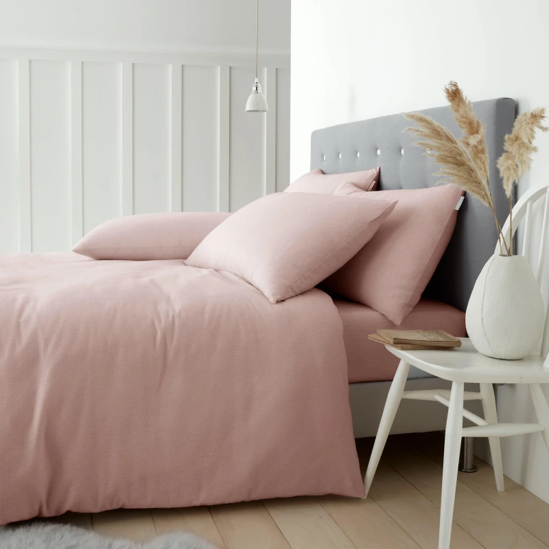 Image of Catherine Lansfield Catherine Lansfield 'Brushed Cotton' Duvet Cover Set in Pink Size: Double Pink Double Unisex 5057681115399