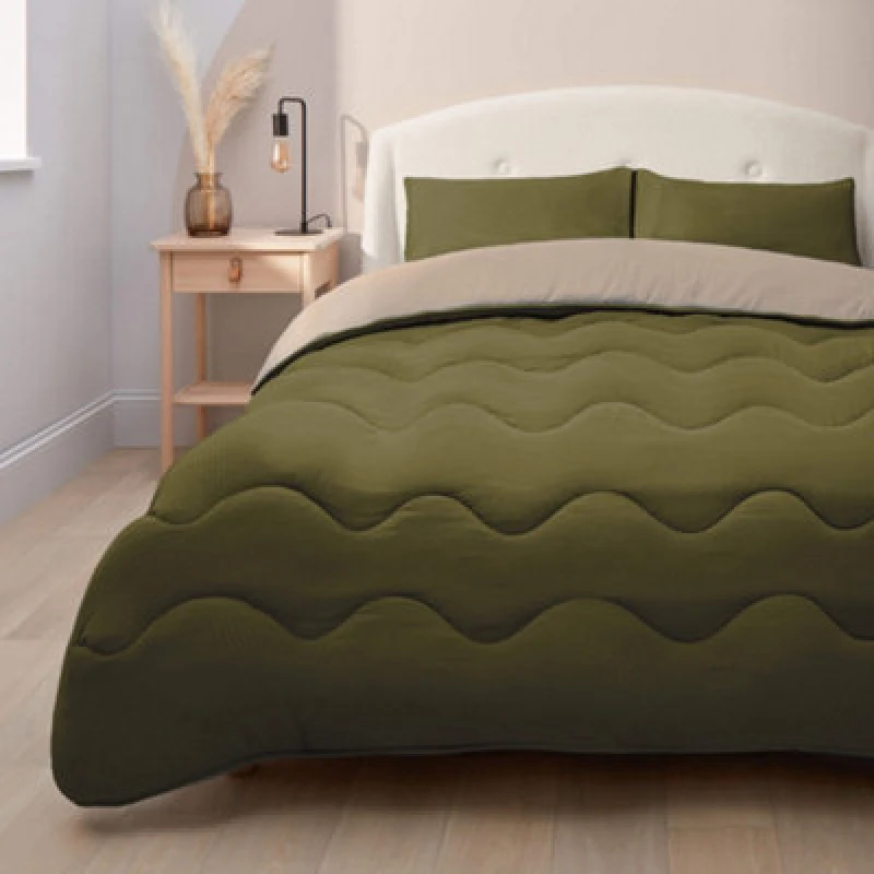 Image of Silentnight Coverless Duvet And Pillowcase - 10.5 Tog - Olive/natural - Super King