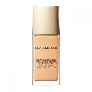 Image of Laura Mercier Lumiere Foundation - Dusk