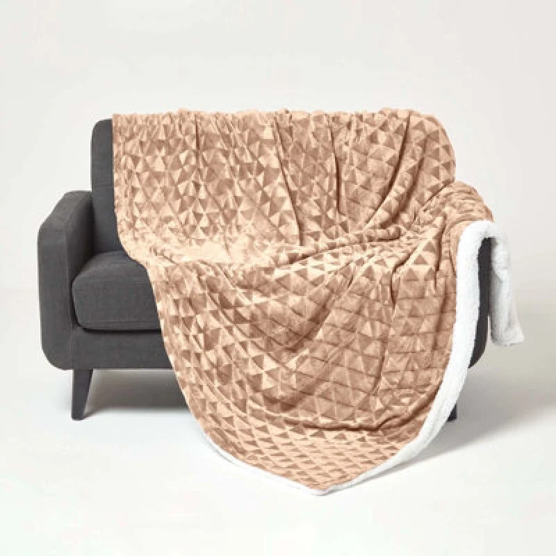 Image of Homescapes Geometric Triangle Velvet Throw Brown