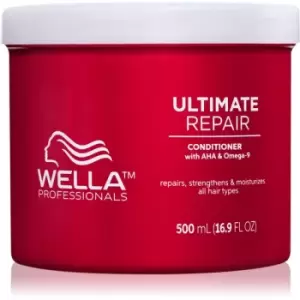 Image of Wella Professionals Ultimate Repair Conditioner moisturising conditioner for damaged and colour-treated hair 500 ml