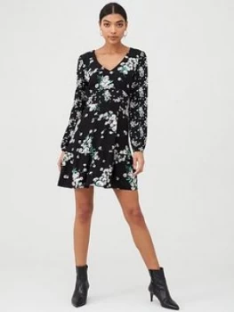 Image of Oasis Dandelion Patched V-Neck Skater Dress - Black, Multi Black, Size 10, Women