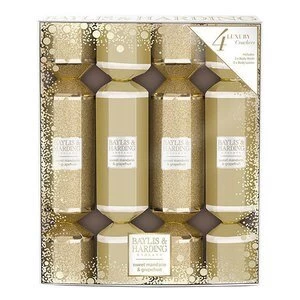 image of Baylis and Harding Sweet Mandarin Grapefruit Gift Set For Her