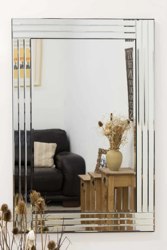 Image of MirrorOutlet Oakley All Glass Triple Edge Bevelled Wall Mirror 100 x 70 CM in Silver Size: 1 Pack Silver Unisex 1 Pack