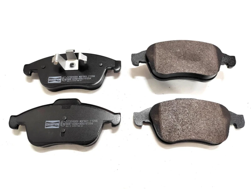 Image of Brake pad set CHAMPION 573243CH