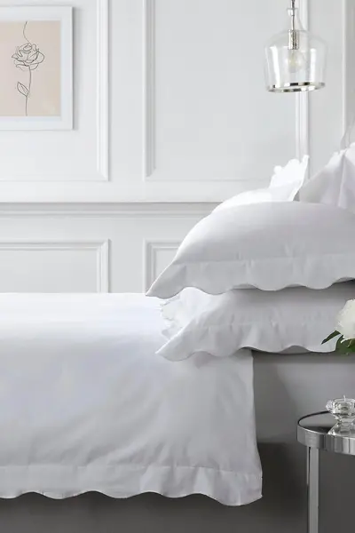 Image of Appletree 'Scallop Edge' 100% Cotton Duvet Cover Set White