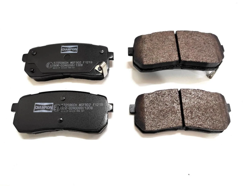 Image of Brake pad set CHAMPION 572596CH