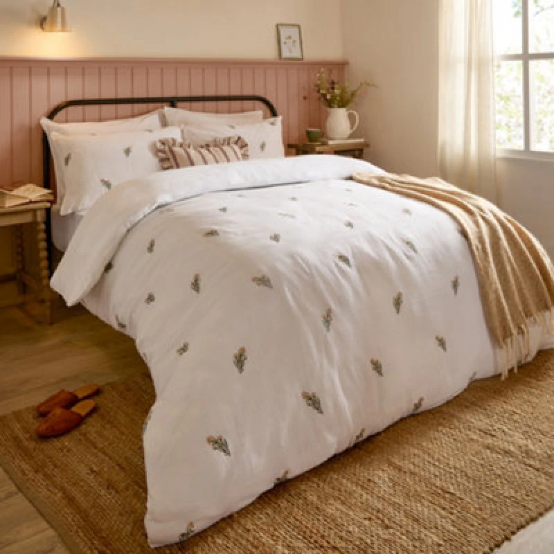 Image of Wylder Josephine Embroidered Muslin Duvet Cover Set, White/pink, Single
