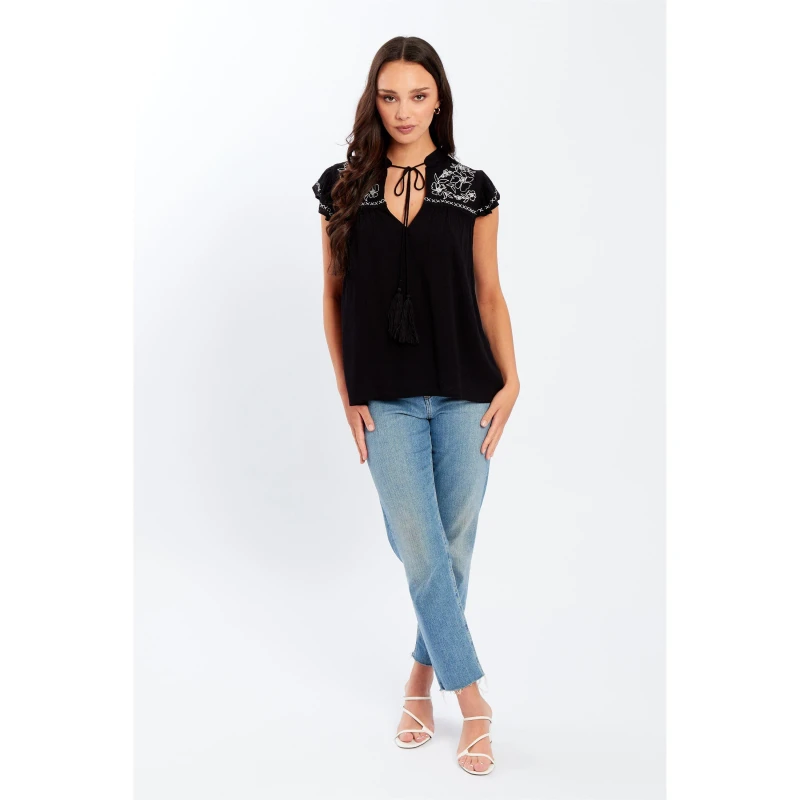 Image of Be You Embroidered Crinkle Blouse Womens - Black 8