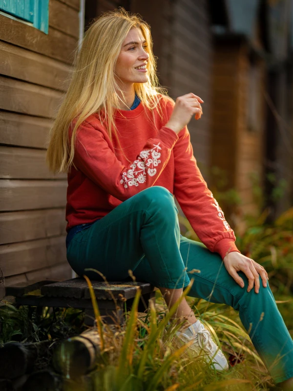 Image of Brakeburn Womens Ferndown Crew Neck Sweatshirt in Red Size: 12 Red Female 12