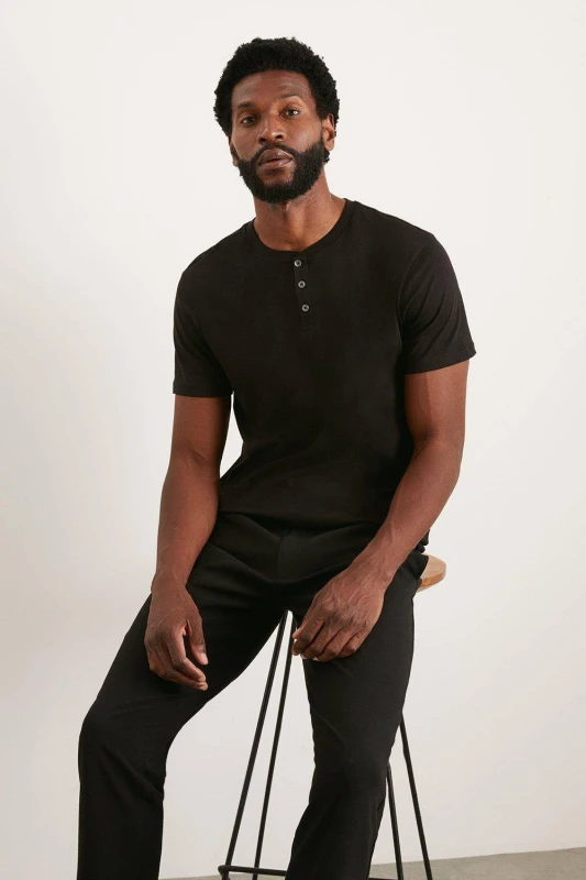 Image of Burton Burton Men Black Grandad Neck T-Shirt Size: Small Black S Male 5045725490427