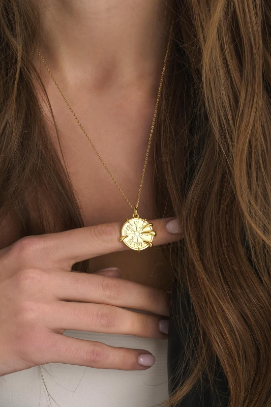 Image of Elk & Bloom Chunky Viking Compass Gold Claw Medallion Coin Necklace Gold unisex