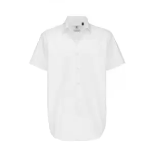 Image of B&C Mens Sharp Twill Short Sleeve Shirt / Mens Shirts (XL) (White)