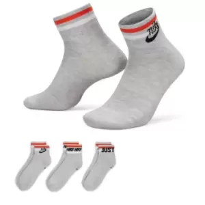 Image of Nike Everyday Essential Ankle Socks (3 Pairs) - Grey