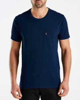 Levis Pocket Tee