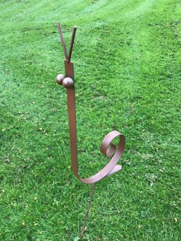 Image of Poppy Forge Snail Garden Art - Steel - W40.6 X H78.7cm - Bare Metal/ready To Rust