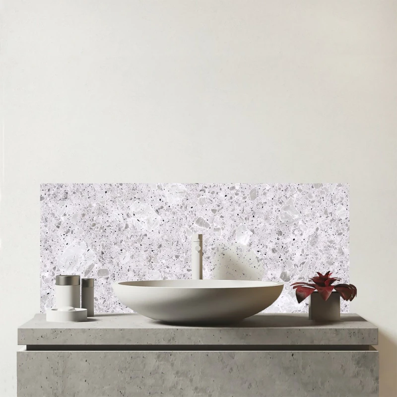 Image of Warren Reed - Designer Light Grey Quartz Effect Glass Bathroom Splashback Grey Unisex
